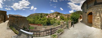 1: 20190528132445_rivert_raval.jpg